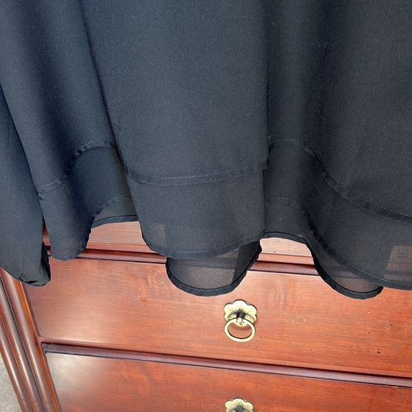 Abercrombie & Fitch Black Crepe Blouse Medium NWOT - Picture 4 of 8